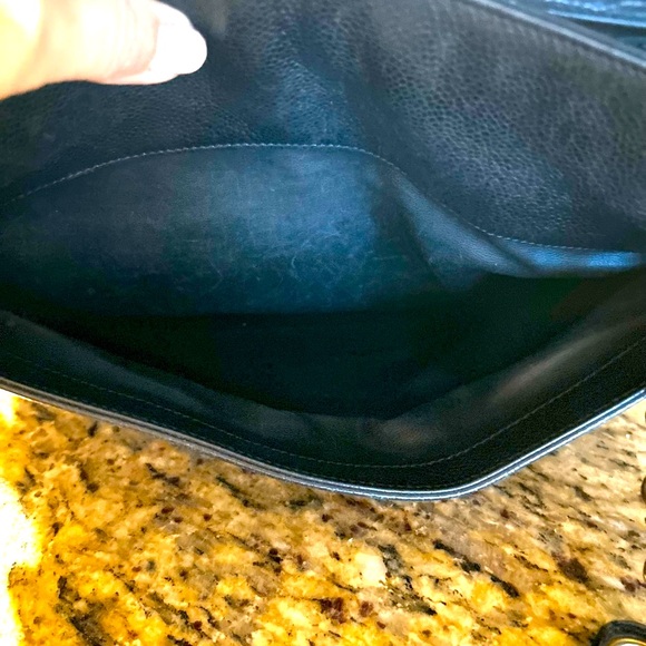 CHANEL Vintage CC shoulder bag Authentic - Picture 14 of 17